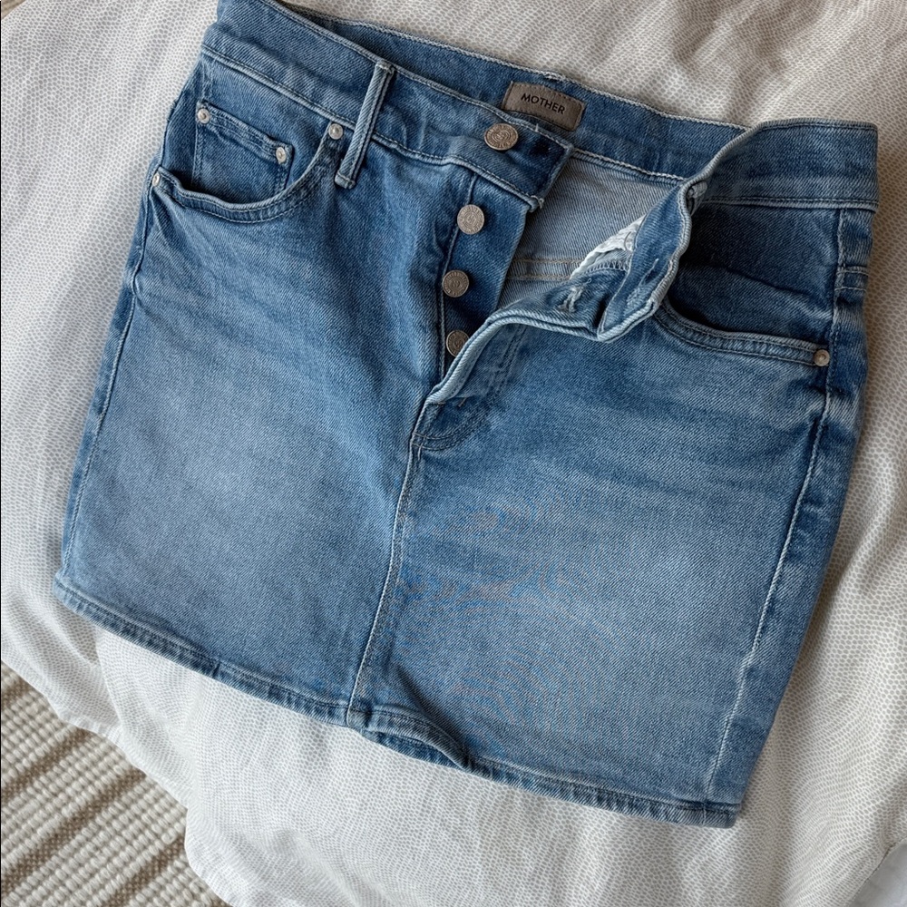MOTHER Light Blue Denim Mini Skirt with Button Fly size 25 never worn !